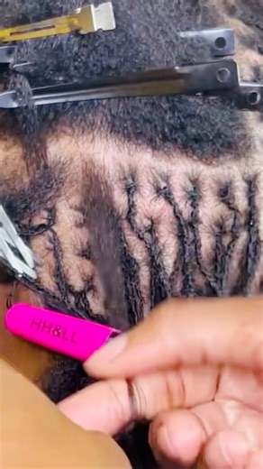 How to achieve your micro locs using the interlocking method 🥰❤️ #microlocs #tinylocs | Linda Olohi Jamilat Audu