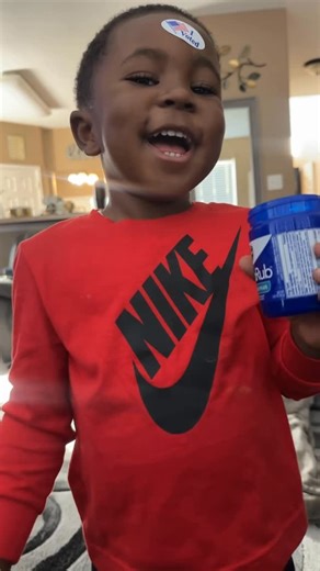 Aleese Beauford on Instagram: "A Vick’s rub down will get you right every time 😂💙 #vicks #allergies #remedies #explore"