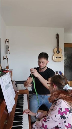 Mastering Piano Dynamics: The "Spider" Trick for Better Touch