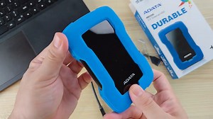 13 reactions | Ever had problem with falling hard disk which resulted to bad sectors and lost data? Gadget SideKick did. Thats why he bought his ADATA HD330 with shock protection to help him protect his data during accidental falls. Adata HD330 Shock Proof Durable 1TB External Hard Drive Unboxing  https://www.youtube.com/watch?v=2Hq3y2ZjBtc Learn more: www.adata.com/us/consumer/555  SHOP NOW: https://cutt.ly/WlfZU39 #HD330 #HDD #ADATA | ADATA | Facebook