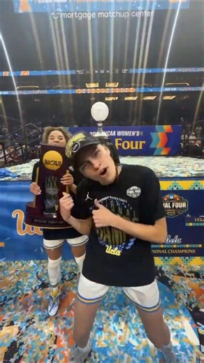 👌 Natty TikTok dance ft Gabriela Jaquez & Kiki Rice | UCLA Bruins Women's College Basketball #shorts