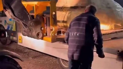 World’s largest pumpkin grown by English brothers smashes record