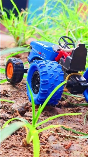 RC Remote Gadi Powered by DC motor / Remote control Tractor, Remote control Auto rickshaw /DC motor