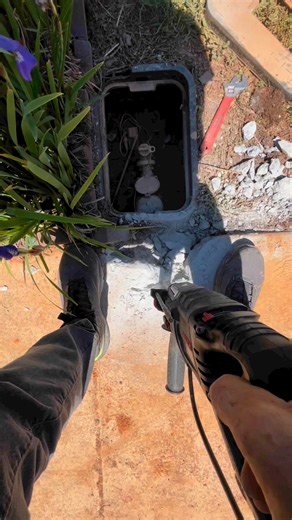 Running a Temporary Water Service #plumbing #plumber #plumbproud #plumblife #water #waterservice #watermain #bustedpipe #concrete #pex #plumbingrepair #diy #howto #asmr #reeels #reelsvideo #reelsviral #serviceplumber | Theconservativeplumber