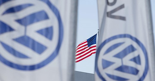 VW emissions scandal involved top execs, lawsuits claim