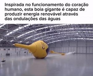 #destaquesdoano Você sabia que os oceanos podem ser a chave para uma energia renovável mais constante? Esta tecnologia revolucionária da CorPower Ocean utiliza boias inspiradas no coração humano, que se sincronizam com as ondas para maximizar a captação de energia mecânica, transformando-a em eletricidade de forma eficiente e contínua. Com 70 toneladas e dimensões de 19 metros de altura por 9 metros de diâmetro, essas boias não apenas suportam as condições extremas do oceano, mas também são capa
