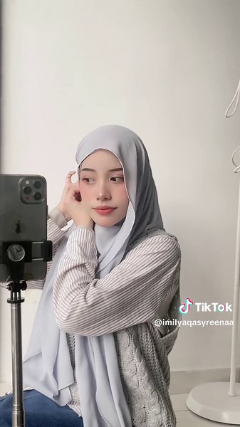 Myra Zainal Inspired Shawl Tutorial | Step-by-Step Guide