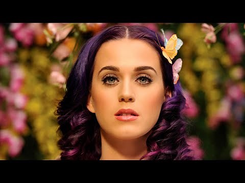 Katy Perry: Absolutely Stunning in This Bikini! 🔥🔥🔥