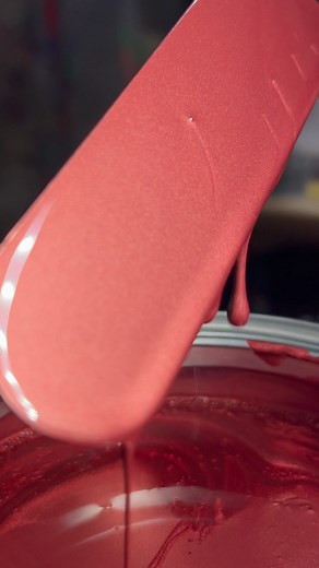 That Pink Lemonade is looking fine 🤤👌🏼 This is one of our many metal flake colors that’s also available in flake match paint colors🔥 Check out our entire line of metal flakes and flake match paint at www.tropicalglitz.net ✨ #tropicalglitz #onlythebest #custompaint #metalflake #flakematchpaint #rosegold #pink #lowrider | Tropical Glitz