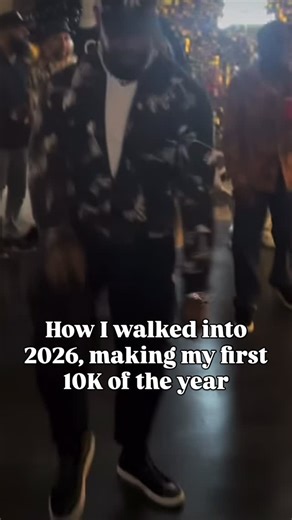 Brian Scott on Instagram: "Walking Into 2026 #michaeljaiwhite #viral #money #motivational #newyear"