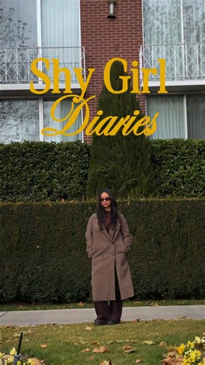 Amber Cosette on Instagram: "shy girl approved. thank you @moft.us for helping me feel more confident filming in public! AMBERCOS for 10% off 🤎💗 shop their new Depth Pursuing Color Collections + holiday sale now! #shotwithmoft #moftinvisibletripod"