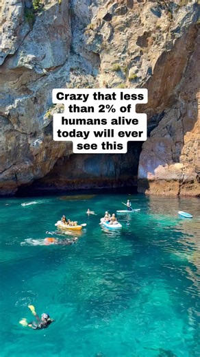 1K views · 276 reactions | Are you in the 2% club? Crazy to think how few people will ever get to see this paradise 凉 we’re here to share it with all of you!! Tell us what part of NZ do you want to see most? | escape.video | Facebook