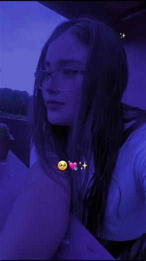 Videos de Génesis camacho 🦋 (@camachogenesis78) con “Casi oficial - Teaser - Carin Leon”