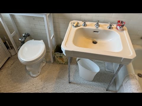 1922 Side Spud Forward Trap Toilet At A Apartment!