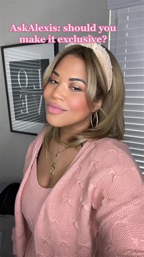 AskAlexis the should you make it exclusive? | Alexis Germany Fox & Fam