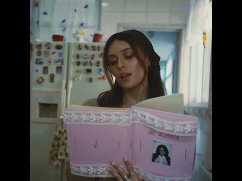 Daniela Calle - Green Light