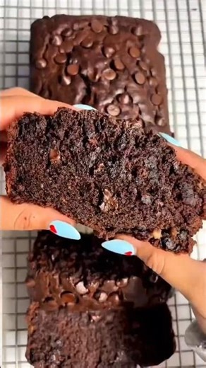 The ULTIMATE Double Chocolate Banana Bread! 🍌🍫 #banana #bananabread #chocolatebananacake
