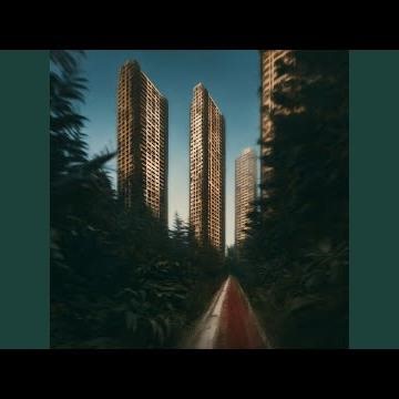 Between Echo and Harmony Cry