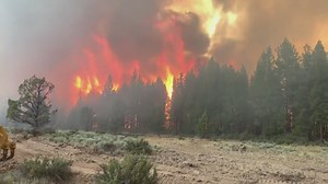 Western Washington firefighters deploy to Oregon to help battle Bootleg Fire