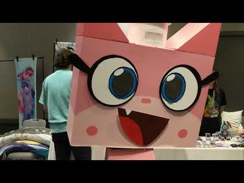 Unikitty cardboard cosplay at Babscon 2019