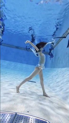 "Beautiful Girl Swimming in Crystal Clear Water 🌊 | Relaxing Pool Vibes" #short #ytshorts #mermaid