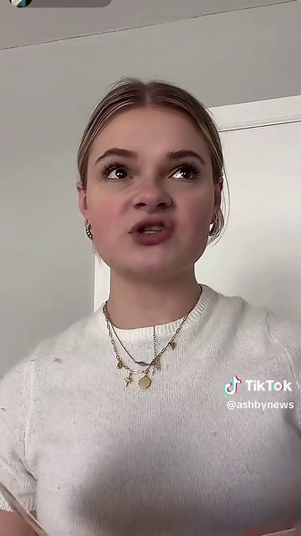 Masterful Acting Skills in ASHBY's Live Moments