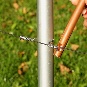 How to properly secure wire to a metal post! 💯 | Lilyon