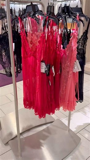 #hawaii #valentinesday #shopping #story #fashion #style #model #fashionstyle #outfit #fit #ootd #yay
