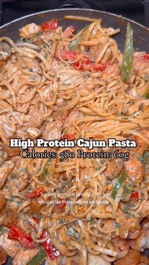 Jessica, MBA | Nutrition Coach on Instagram: "Proof that comfort food can still hit your protein goals 😮‍💨🍝 This creamy high-protein pasta is one of my go-to balanced dinners. ✨ What’s in it: • Protein pasta • Grilled chicken breast • Shrimp • Chicken sausage • Red bell peppers • Onions • Chicken Broth • Heavy Cream • Parmesan Cheese • Fresh herbs High-protein, flavor-packed, and zero diet 💪 Save this for later! #mindfulmeals #highproteinmeals #proteinpasta"