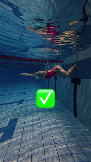 Your push-off is one of the fastest moments in swimming, so take advantage of it ❌ Coming up immediately after leaving the wall creates more resistance and makes you lose the momentum you just created ✅ Use the force from the wall to carry your speed forward before starting to swim → Push with intention → Take advantage of that free speed → Then transition smoothly into your stroke @JAYD SWIMWEAR CELIA10 #jaydswimwear #swimtechnique #swimcoach #howtoswim #swimlesson