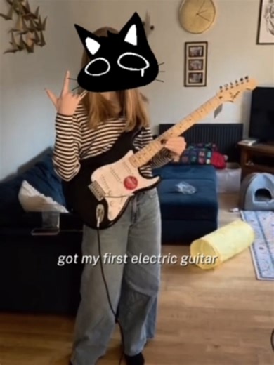 Essential Tips for Beginners Learning Electric Guitar