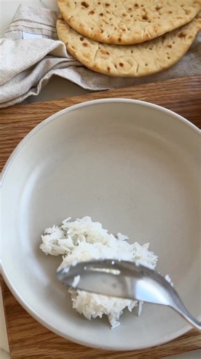 Easy Microwave Rice Please tell me that I'm not the only one that hates making rice. We eat a lot of rice and I've never been very good at cooking it! It always stuck to the pan, It was always a little bit stodgy and I ALWAYS made too much! A little while ago my Dad came up with a great way to make rice in the microwave and it is honestly a game changer. You get just the right amount, there's no need to drain it AND you haven't got a saucepan to soak! I have written up the technique for this bel