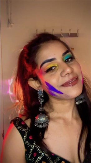 Holi khelein magar pyaar se ✨ #holimakeuplook #holi