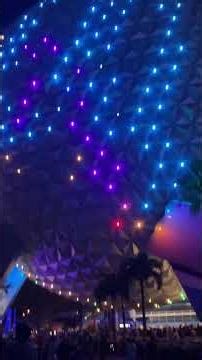 Two of my favorite things at once - Epcot at night and Moana! You’re welcome 😉