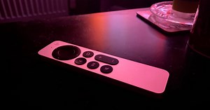 Review: The new Apple TV remote makes everyone happy - 9to5Mac