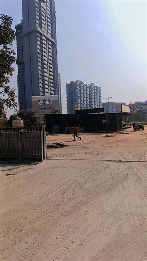 Dipesh Bamniya on Instagram: "Gift city 🏙️"