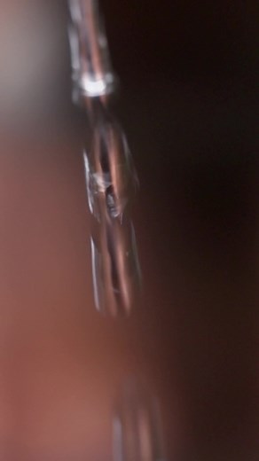 This corn liquor is getting an extra layer of flavor! 🌽🥃 A new episode of #Moonshiners starts now. | Discovery