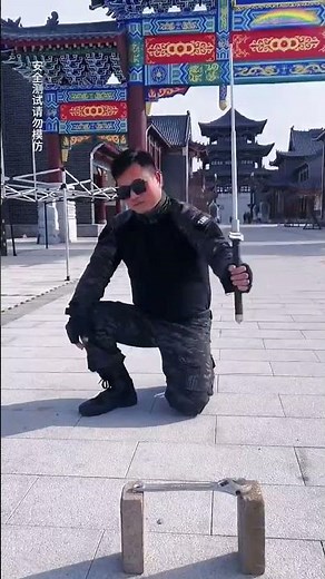 Telescopic three-section trekking poles, freely extendable, "convenient to carry