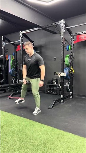 Lateral Drop in Lunge w/ Banded Adduction