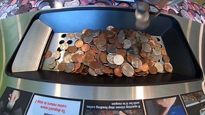 Coin shortage prompts bank to pay you for spare change: 'It has never happened before'