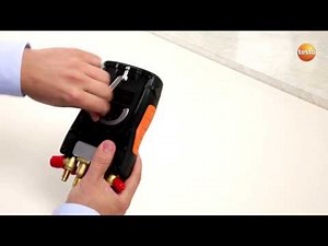 Digital manifold testo 557: Starting the device (1/4) | Be sure. Testo