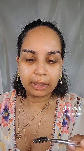 Augenbrauen Tutorial: So gelingt's mit @Arwin|MUA