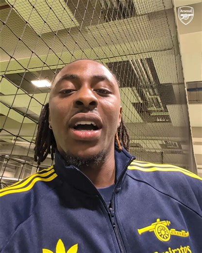 343K views · 24K reactions | Spreading some Christmas cheer  Our Gunners surprised staff at the Hub with gifts for their incredible work in the community  | Arsenal | Facebook