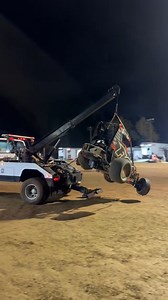 👀 Corey Day’s Midget returns to the pit area after flipping multiple times in the #Hangtown100. #USAC | FloRacing