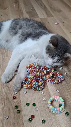 The Bead That Surprised Coco #rollingbeads