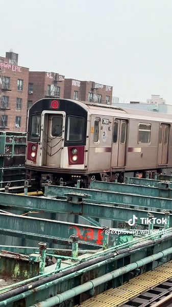 R142A Train Bypassing Burnside Avenue Explained