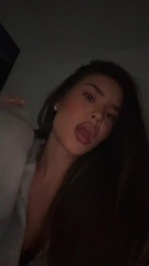 Elena (@elenadncc)’s videos with Sigurno - Lepa Brena