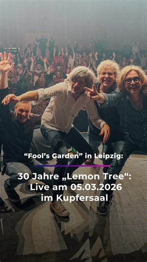 „Lemon Tree“ 🍋 Der Song ist fast 30 Jahre alt und viele in Leipzig können ihn noch mitsingen. Die Band hinter dem Welthit heißt "Fool's Garden" und kommt am 05.03. in den Kupfersaal nach Leipzig. 30 Jahre nach ihrem Hit – und die Frage bleibt: Kommt man wegen der Band oder doch vor allem wegen dieses einen Songs? Wir haben in Leipzig nachgefragt – von „Kindheitserinnerung“ bis „läuft im Supermarkt“ war alles dabei. Kennt ihr das Lied noch? Und was sagt die Band ihren Song eigentlich? . . . #Foo