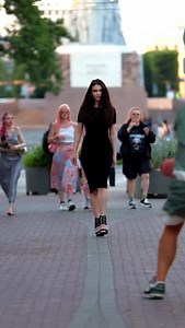 624K views · 826K reactions | She walked the red carpet with the grace and power of a top model #RedCarpetBoy | andrejko.epta | Facebook