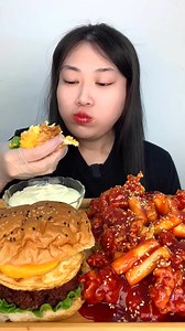 91K views · 2.3K reactions | Hamburger ,fried chicken ,fried noodle with chicken feet | Eating Food | Facebook